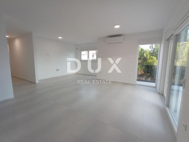 ŠIBENIK, VODICE - Predivan penthouse S8 pokraj mora