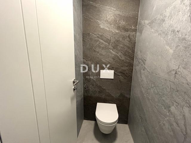 ŠIBENIK, VODICE – Penthouse s krovnom terasom, 120m od plaže, 2 garaže