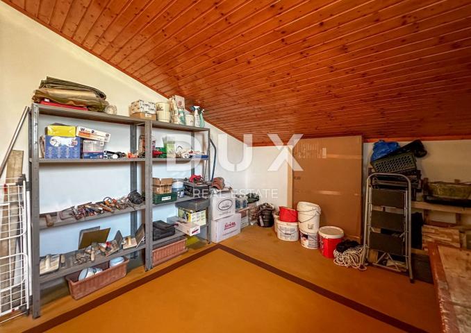 RIBNICA, OBROVAC - PRILIKA! Kuća 1. red do mora + brod i vez