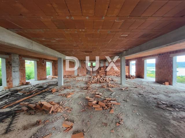 RTINA, ZADAR - Roh-bau kuća, prvi red do mora