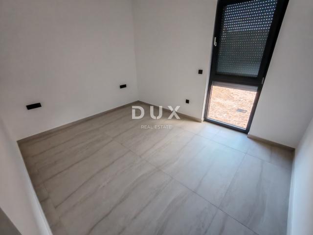 ZADAR, DIKLO - Top-class penthouse with sea view just 50 meters from the beach! S7