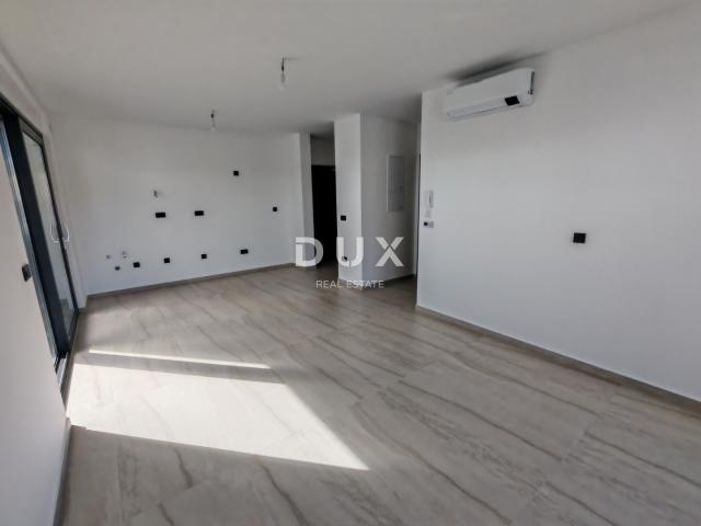 ZADAR, DIKLO - Top-class penthouse with sea view just 50 meters from the beach! S7