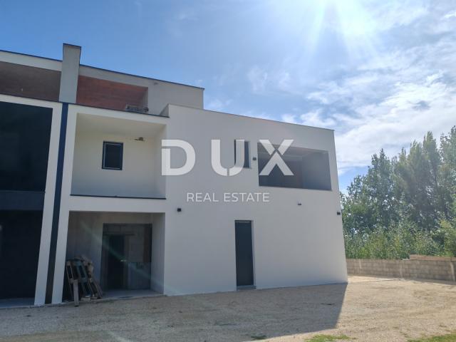 ZADAR, ZUKVE - Spacious semi-detached house with pool! New construction! AND