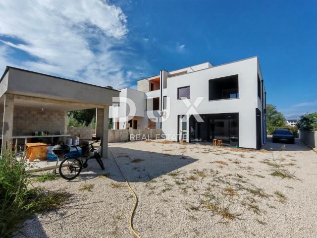 ZADAR, ZUKVE - Spacious semi-detached house with pool! New construction! B