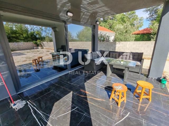ZADAR, ZUKVE - Spacious semi-detached house with pool! New construction! B