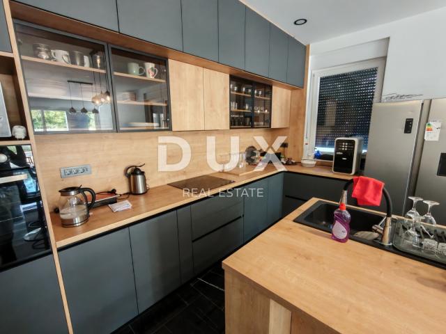 ZADAR, ZUKVE - Spacious semi-detached house with pool! New construction! B