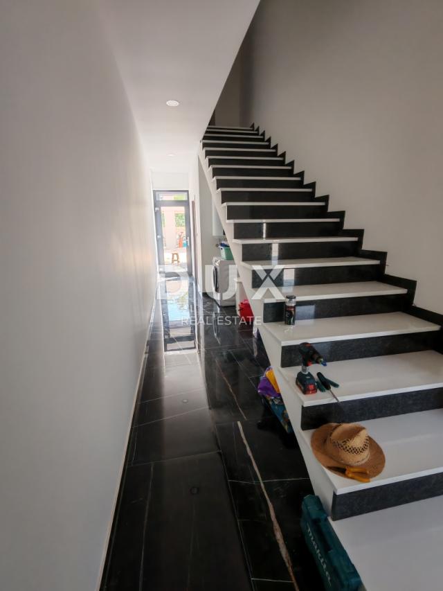 ZADAR, ZUKVE - Spacious semi-detached house with pool! New construction! B