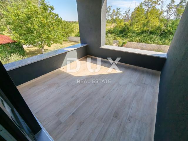ZADAR, ZUKVE - Spacious semi-detached house with pool! New construction! B