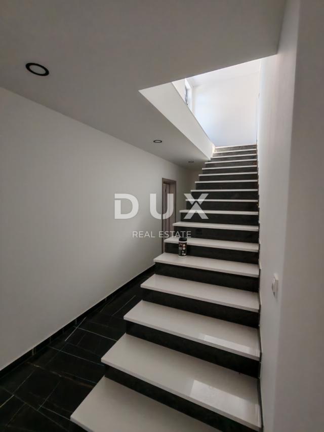 ZADAR, ZUKVE - Spacious semi-detached house with pool! New construction! B