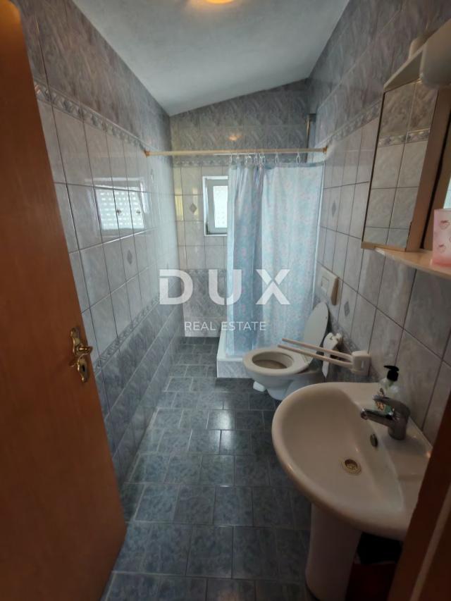 ZADAR, VIR - Kuća s čak 5 apartmana! 3 minute hoda udaljena od dviju plaža!