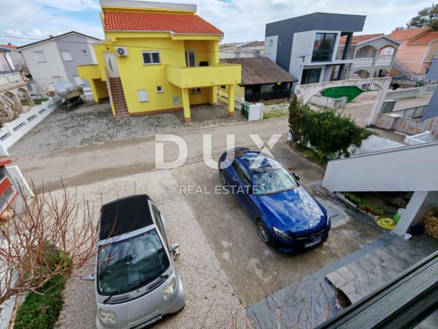 ZADAR, VIR - Kuća s čak 5 apartmana! 3 minute hoda udaljena od dviju plaža!