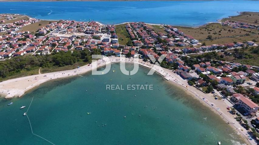 ZADAR, VIR - Kuća s čak 5 apartmana! 3 minute hoda udaljena od dviju plaža!