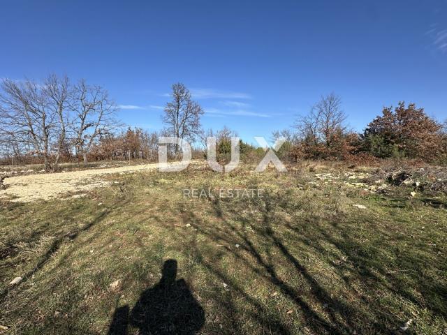 ZADAR, MURVICA - Građevinsko zemljište 650m² - Pravilan oblik - Pristupni put