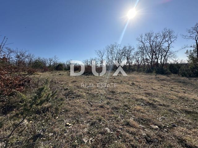 ZADAR, MURVICA - Građevinsko zemljište 650m² - Pravilan oblik - Pristupni put
