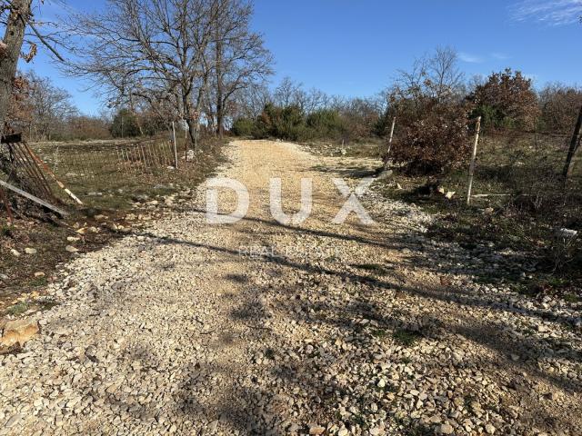 ZADAR, MURVICA - Građevinsko zemljište 650m² - Pravilan oblik - Pristupni put