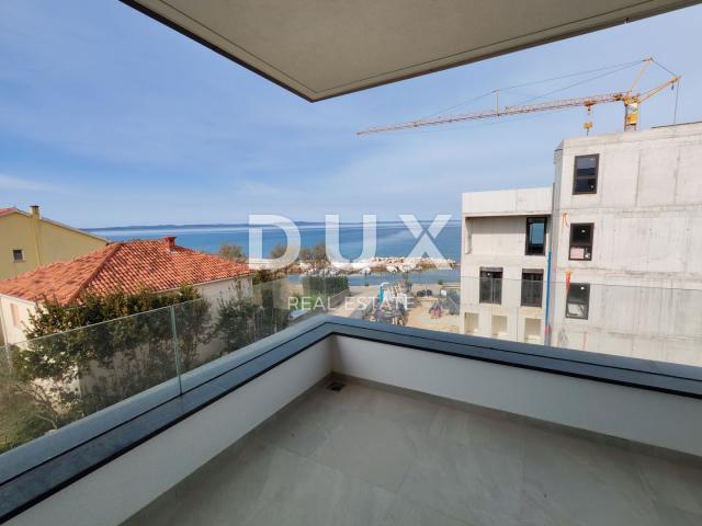 ZADAR, ZATON - Luksuzni penthouse s grijanim bazenom, prekrasnim pogledom na more, 30 metara od plaž