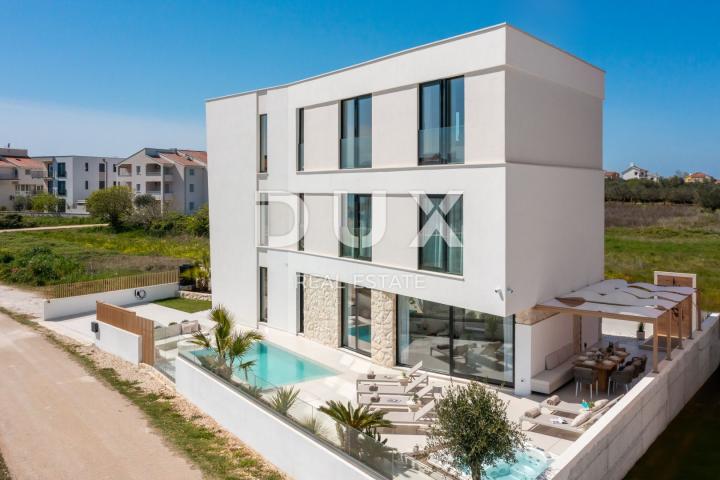 ZADAR, SUKOŠAN - Luksuzna vila prvi red do mora! B
