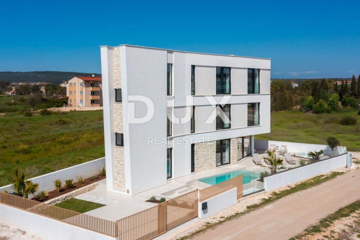ZADAR, SUKOŠAN - Luksuzna vila prvi red do mora! B
