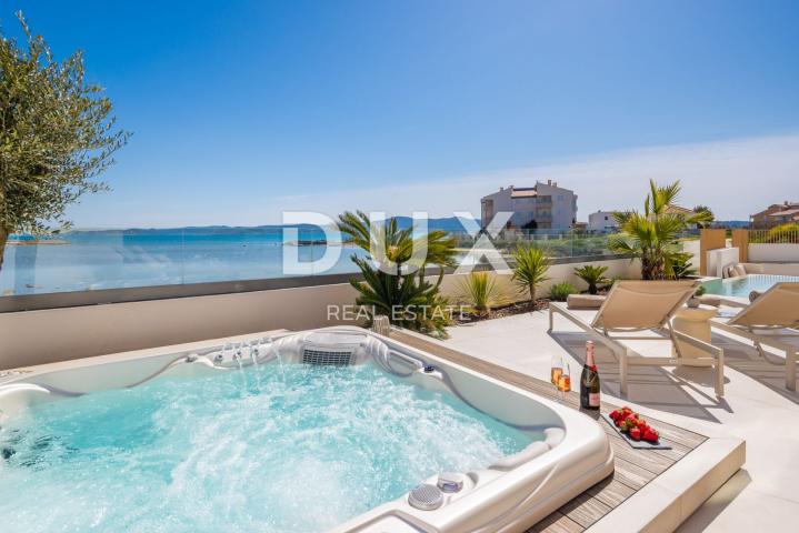 ZADAR, SUKOŠAN - Luksuzna vila prvi red do mora! B