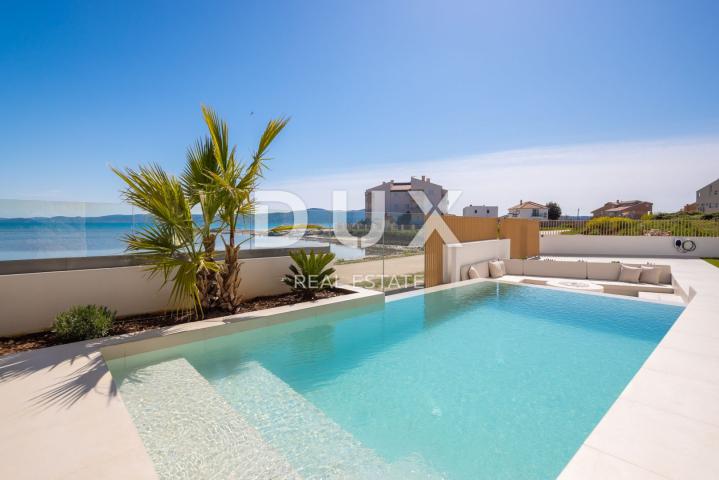 ZADAR, SUKOŠAN - Luksuzna vila prvi red do mora! B