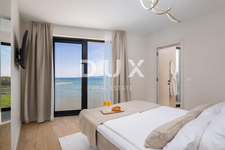 ZADAR, SUKOŠAN - Luksuzna vila prvi red do mora! B