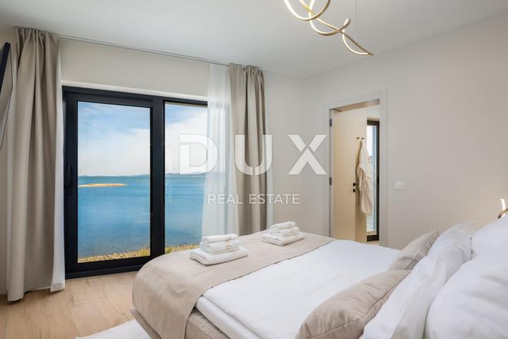 ZADAR, SUKOŠAN - Luksuzna vila prvi red do mora! B
