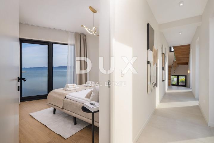 ZADAR, SUKOŠAN - Luksuzna vila prvi red do mora! B