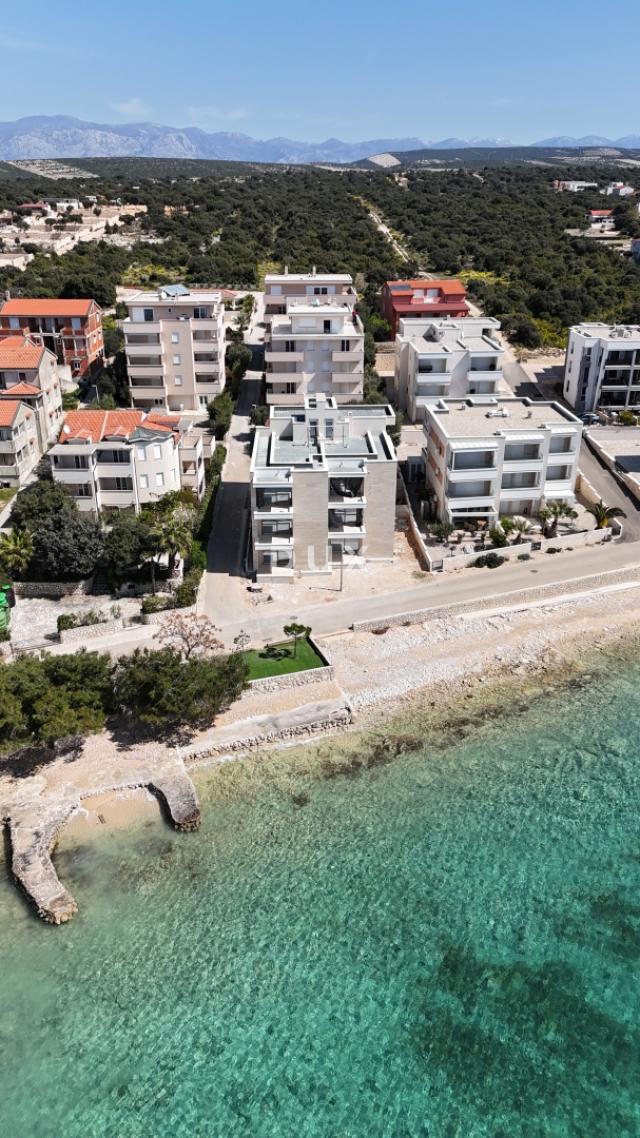 PAG, MANDRE - fantastična novogradnja prvi red do mora, idealan tlocrt, pogled na more
