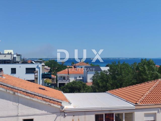 ZADAR, VIR – Komfortables Penthouse mit Meerblick, 180 Meter vom Strand Jadro entfernt!