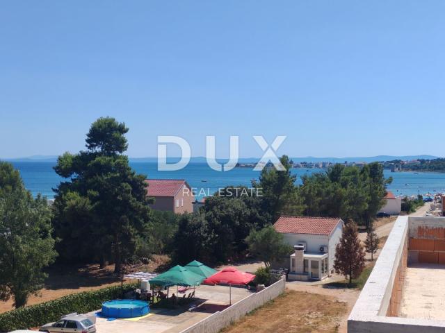 ZADAR, VIR – Komfortables Penthouse mit Meerblick, 180 Meter vom Strand Jadro entfernt!