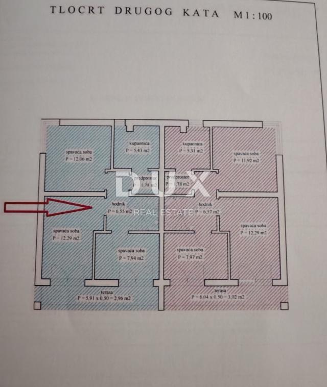 ZADAR, BORIK - Kompletno namješten dvoetažni stan s prekrasnim pogledom na more!