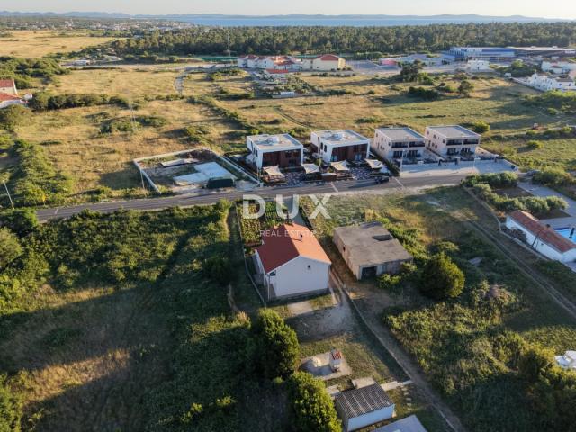 ZADAR, NIN - Unikatan stan s privatnim bazenom! A3