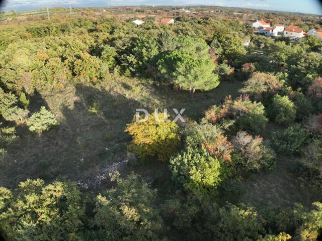 ZADAR, BRIŠEVO - Građevinsko zemljište 753 m2! 85 €/m2!
