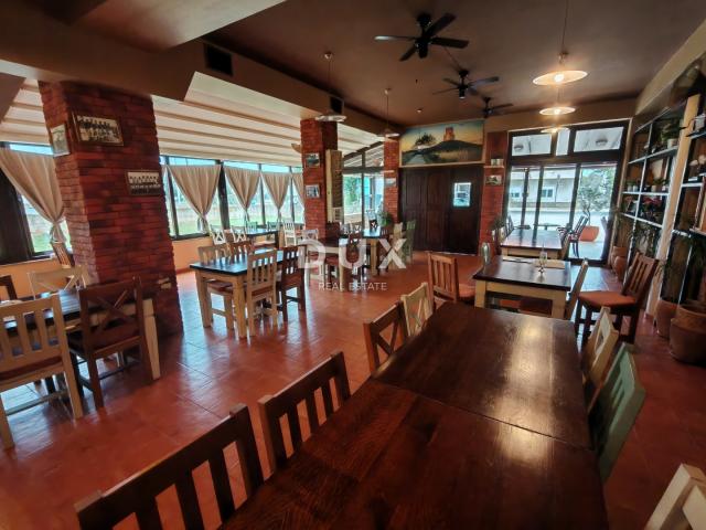 ZADAR, ZATON - Well-known, established restaurant in a busy location with a huge parking lot!