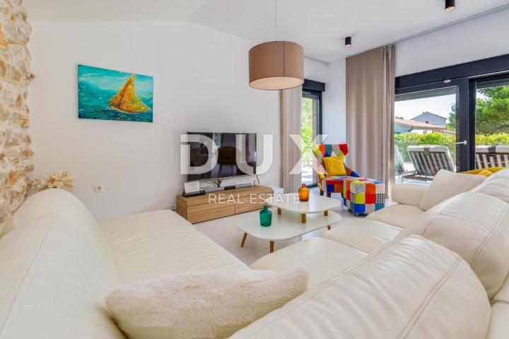 ZADAR, PRIDRAGA - Luksuzna vila s bazenom u blizini mora