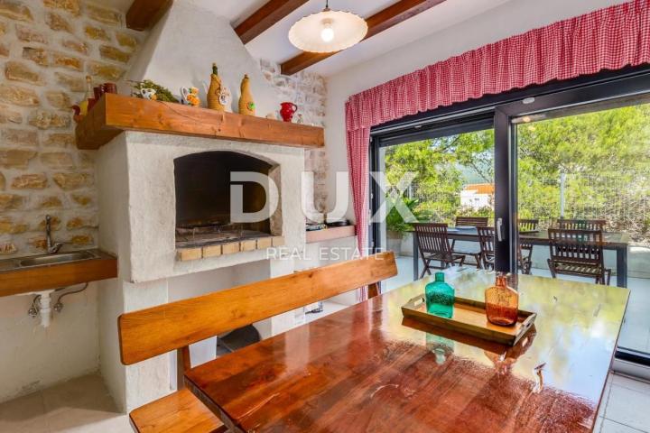 ZADAR, PRIDRAGA - Luksuzna vila s bazenom u blizini mora
