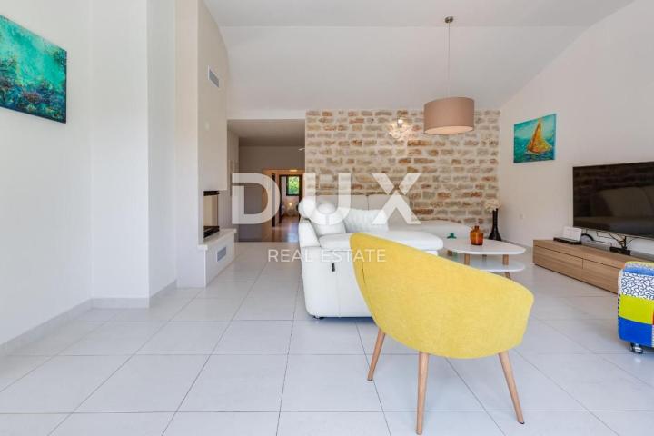 ZADAR, PRIDRAGA - Luksuzna vila s bazenom u blizini mora