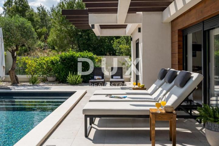 ZADAR, PRIDRAGA - Luksuzna vila s bazenom u blizini mora