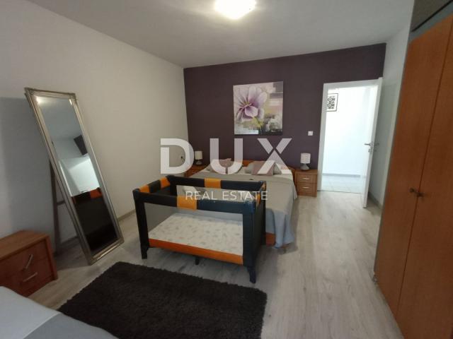 ZADAR, DEBELJAK - Prekrasna vila s bazenom 