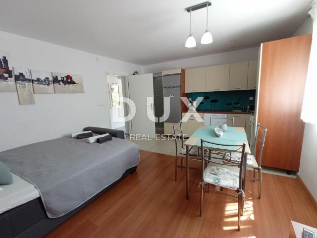 ZADAR, DEBELJAK - Prekrasna vila s bazenom 