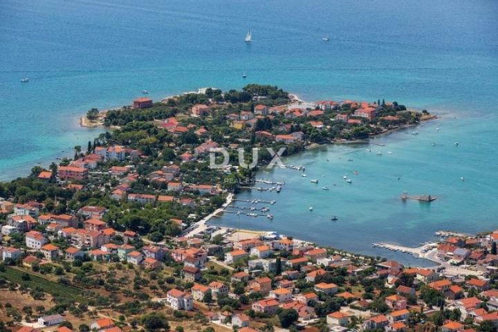 ZADAR, SUKOŠAN - Zemljište s već postojećim objektom! 