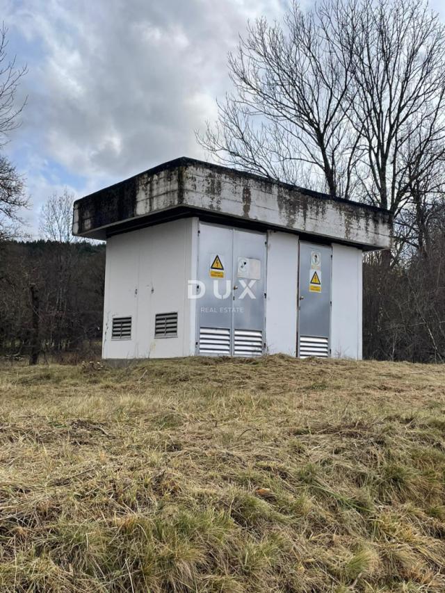 UDBINA - Investicijska prilika – Industrijska hala 3.524 m² na zemljištu 18.374 m² s energetskom inf