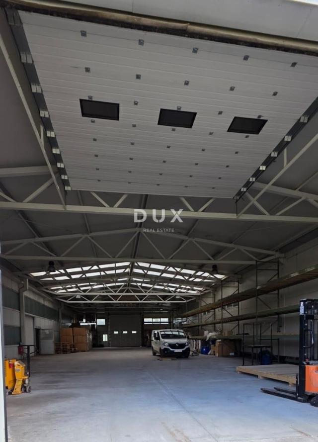UDBINA - Investicijska prilika – Industrijska hala 3.524 m² na zemljištu 18.374 m² s energetskom inf