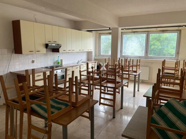 UDBINA - Investicijska prilika – Industrijska hala 3.524 m² na zemljištu 18.374 m² s energetskom inf