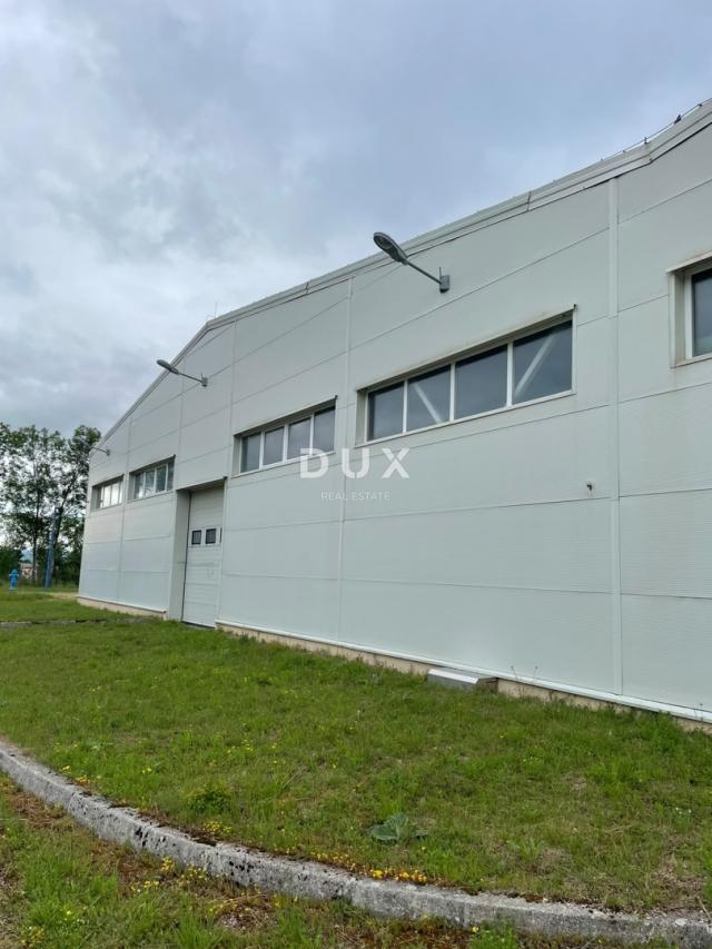 UDBINA - Investicijska prilika – Industrijska hala 3.524 m² na zemljištu 18.374 m² s energetskom inf