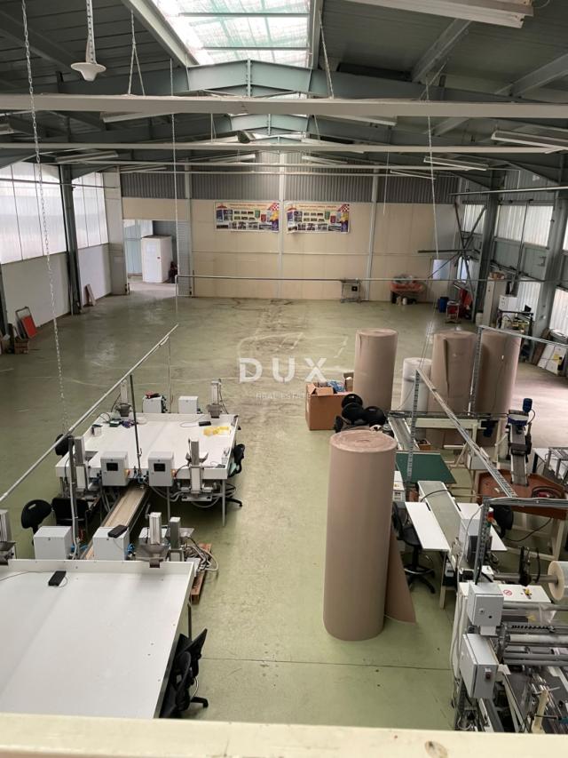UDBINA - Investicijska prilika – Industrijska hala 3.524 m² na zemljištu 18.374 m² s energetskom inf