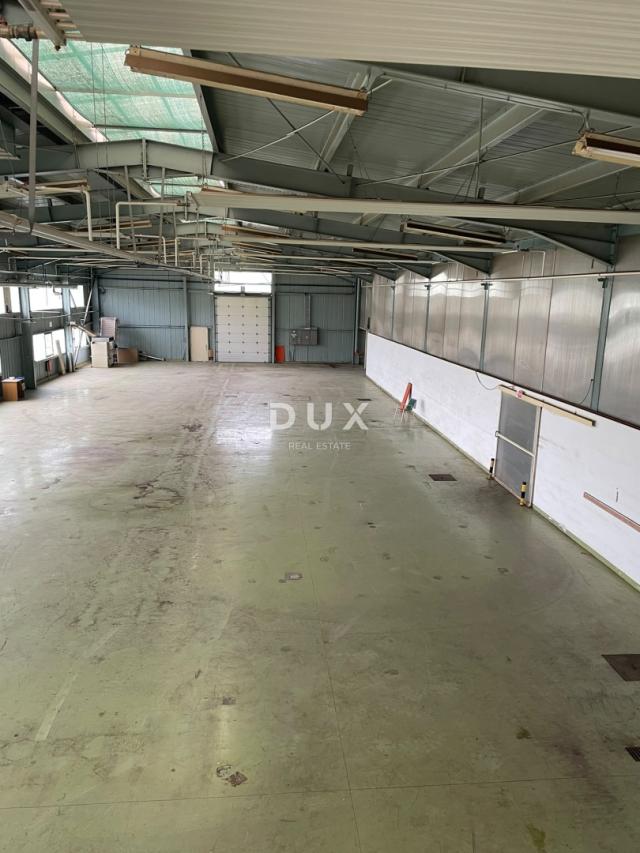 UDBINA - Investicijska prilika – Industrijska hala 3.524 m² na zemljištu 18.374 m² s energetskom inf