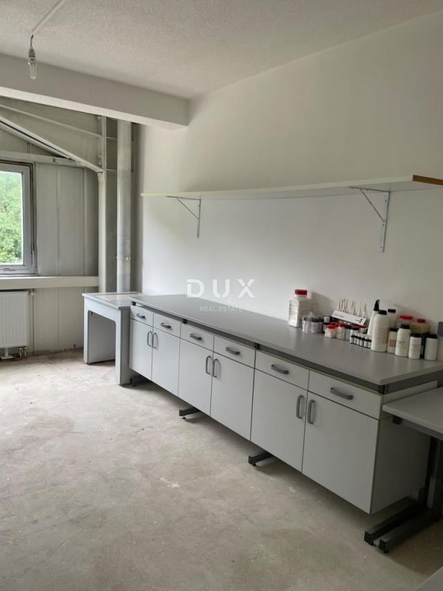 UDBINA - Investicijska prilika – Industrijska hala 3.524 m² na zemljištu 18.374 m² s energetskom inf