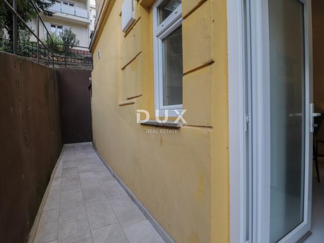 OPATIJA, CENTAR - studio apartman u povijesnoj vili drugi red do mora, UREĐEN!