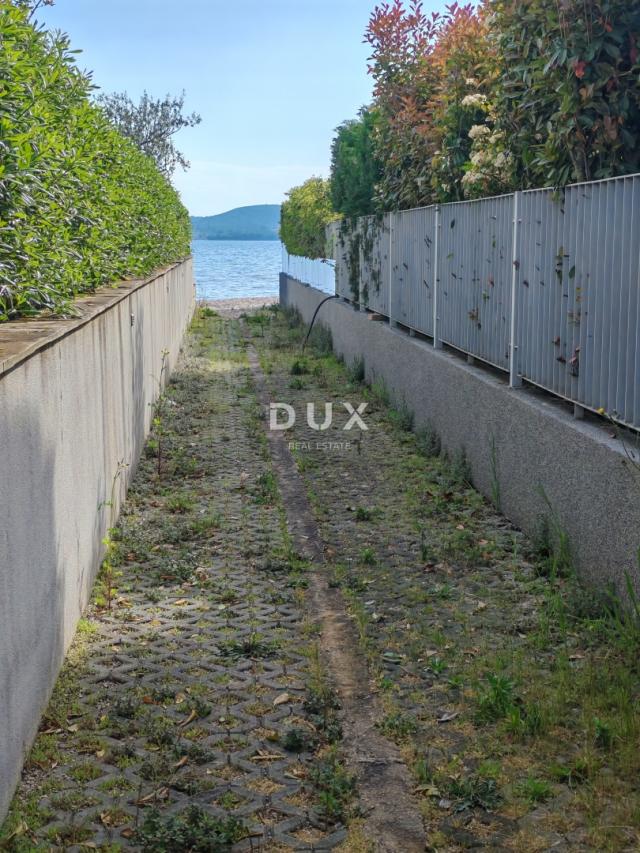 ZADAR, SUKOŠAN - Luksuzno namješten penthouse 50 m od plaže!